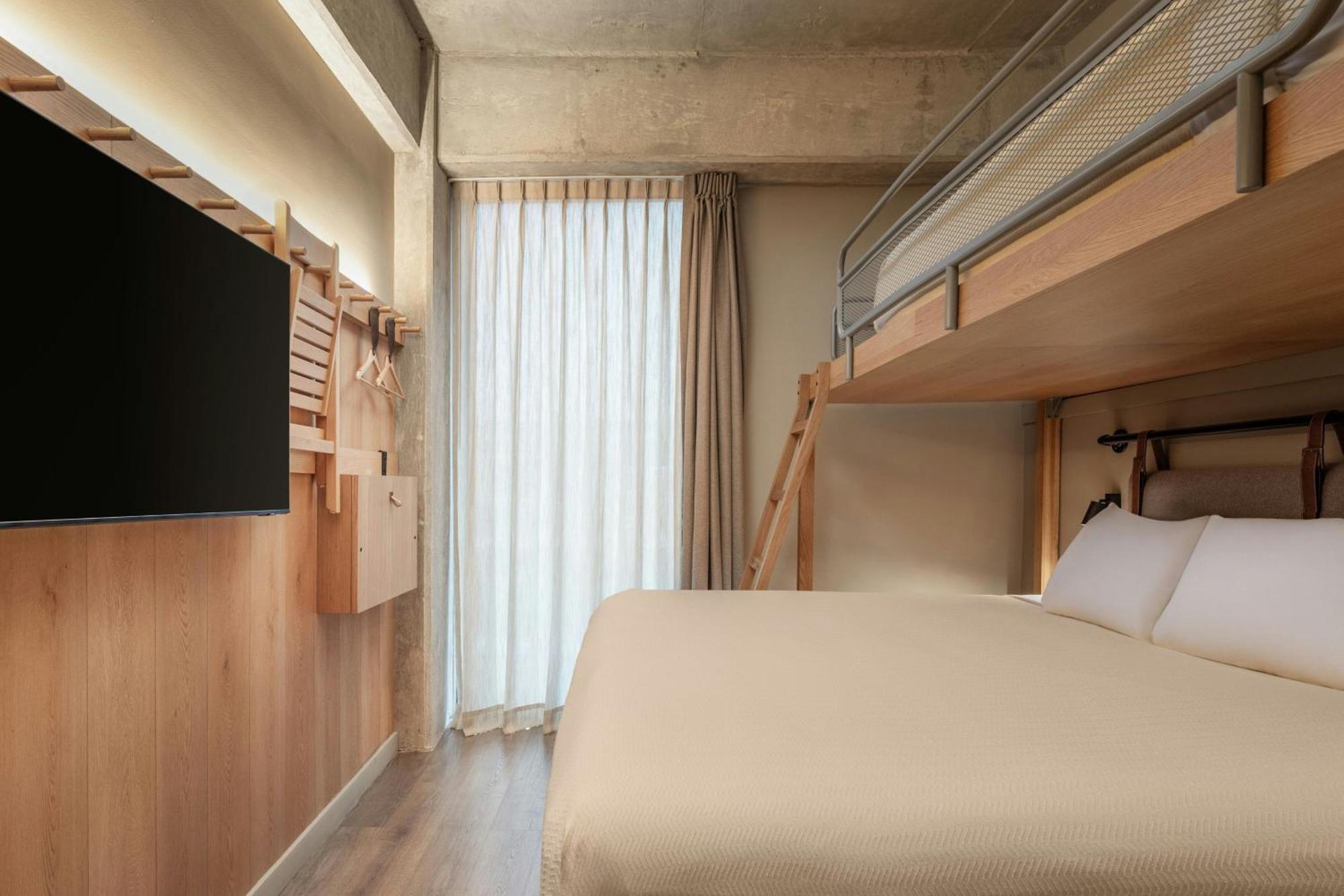 Moxy 3* Tulum