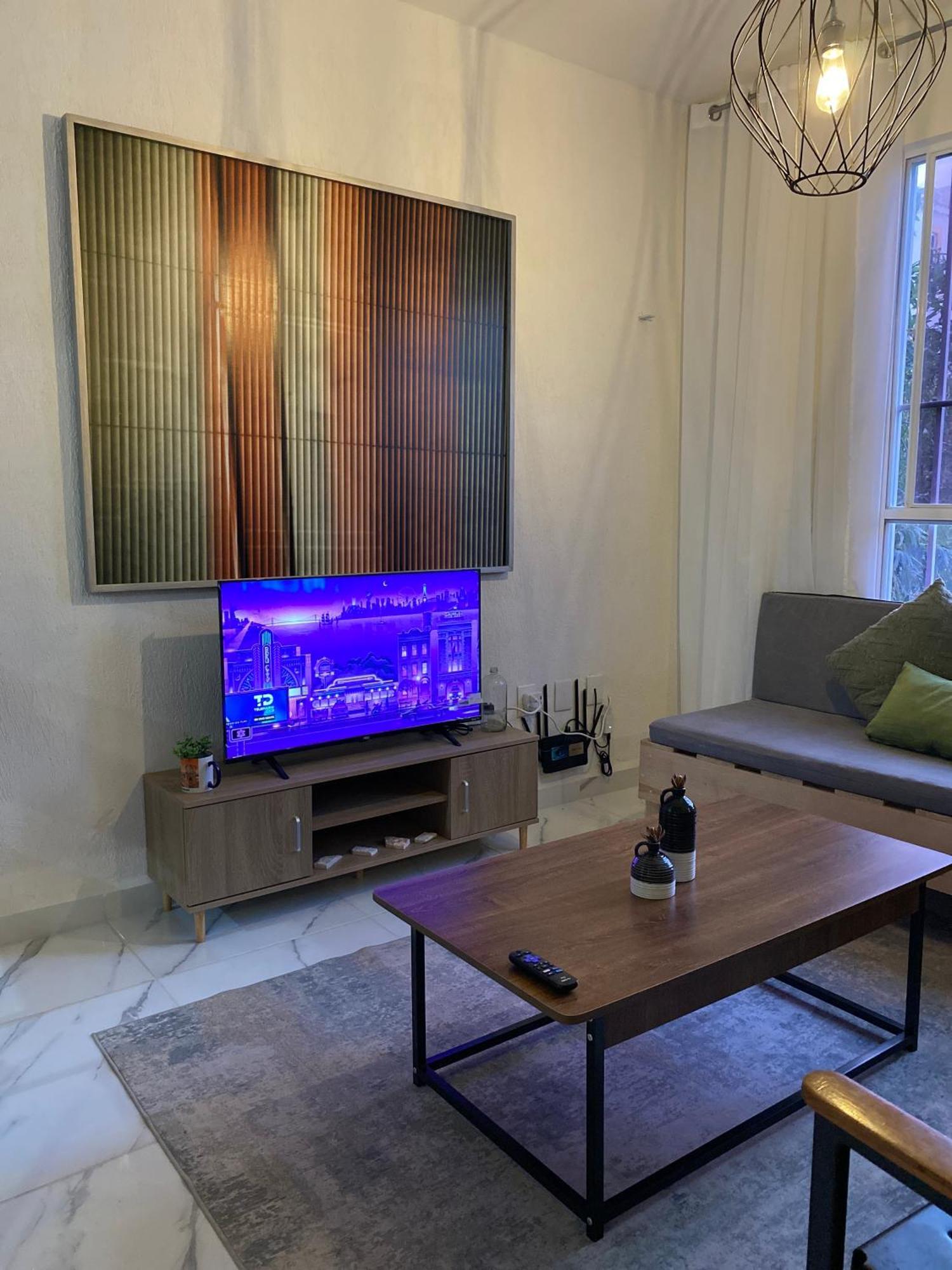 Apartment One Day Peaceful & Cozy In A Residential Neighborhood *