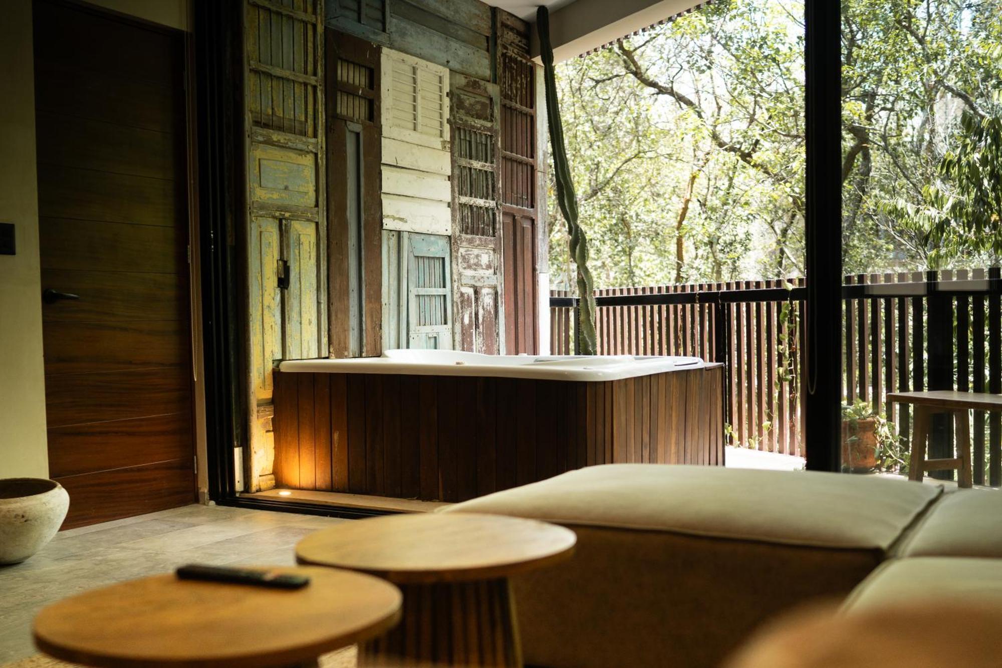 Magical Jacuzzi At Jungle 