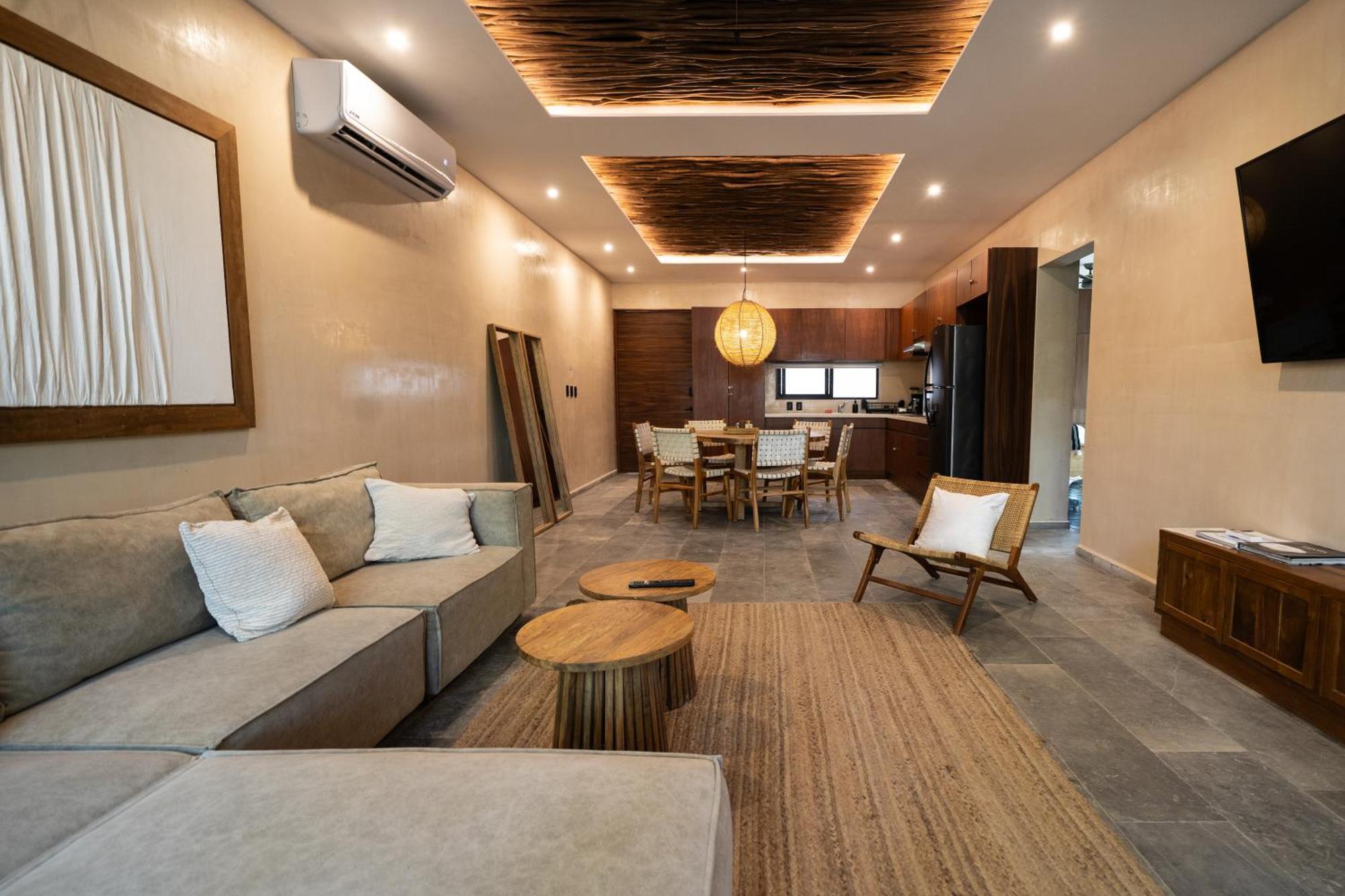 Stylish & Luxury Penthouse & Apartment, Private Pool, Private Hot Tub, Terrace And Roof At Jungle Apartment Tulum