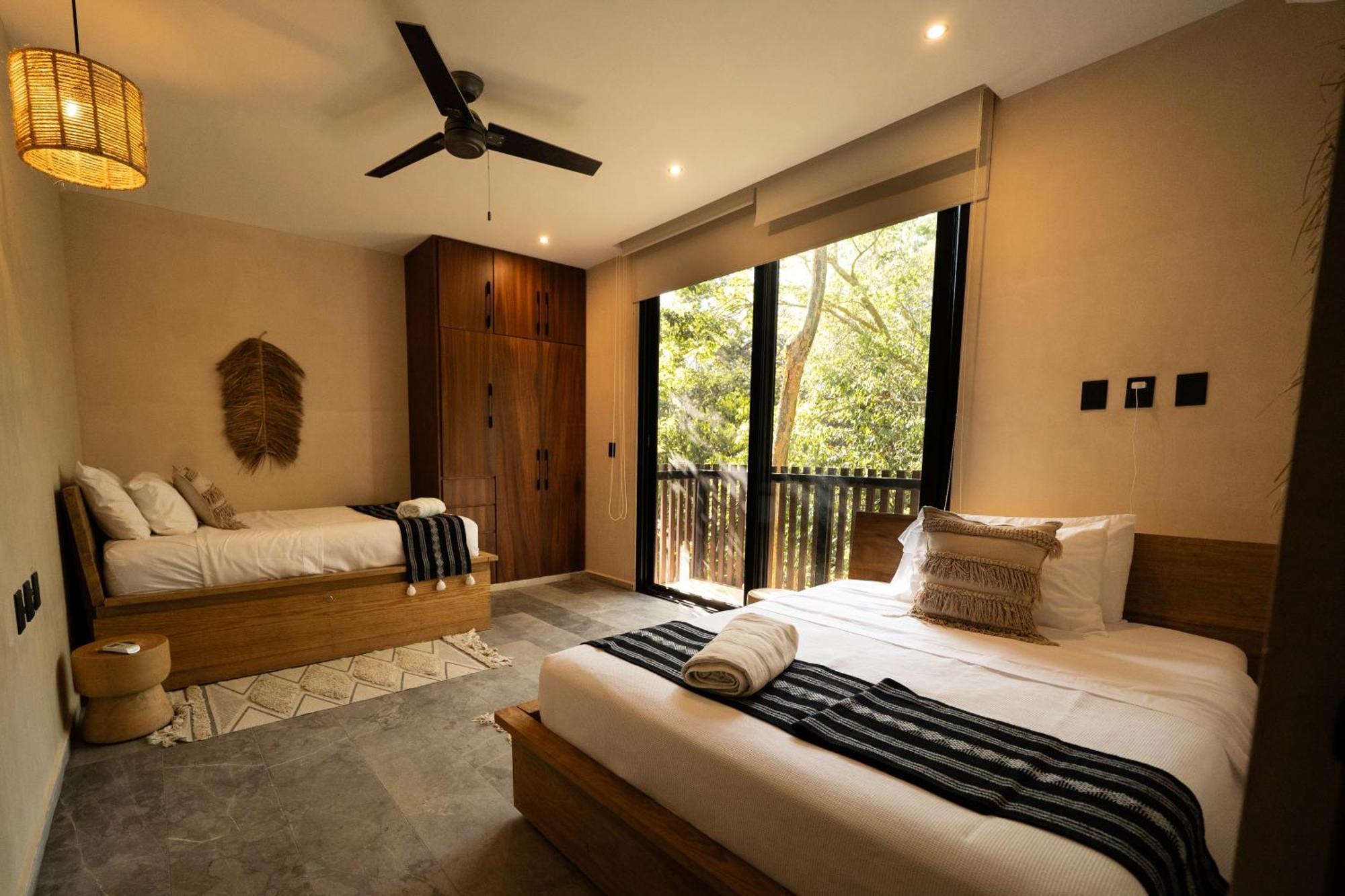 Stylish & Luxury Penthouse & Apartment, Private Pool, Private Hot Tub, Terrace And Roof At Jungle Tulum