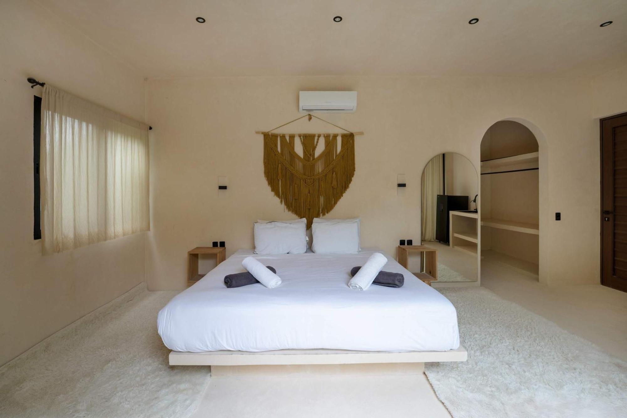 Villa Modern Luxury With Large Pool - Bbq Grill *