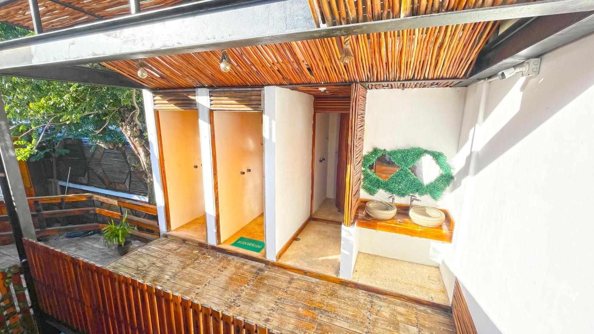 Capsule hotel Mr Pakal