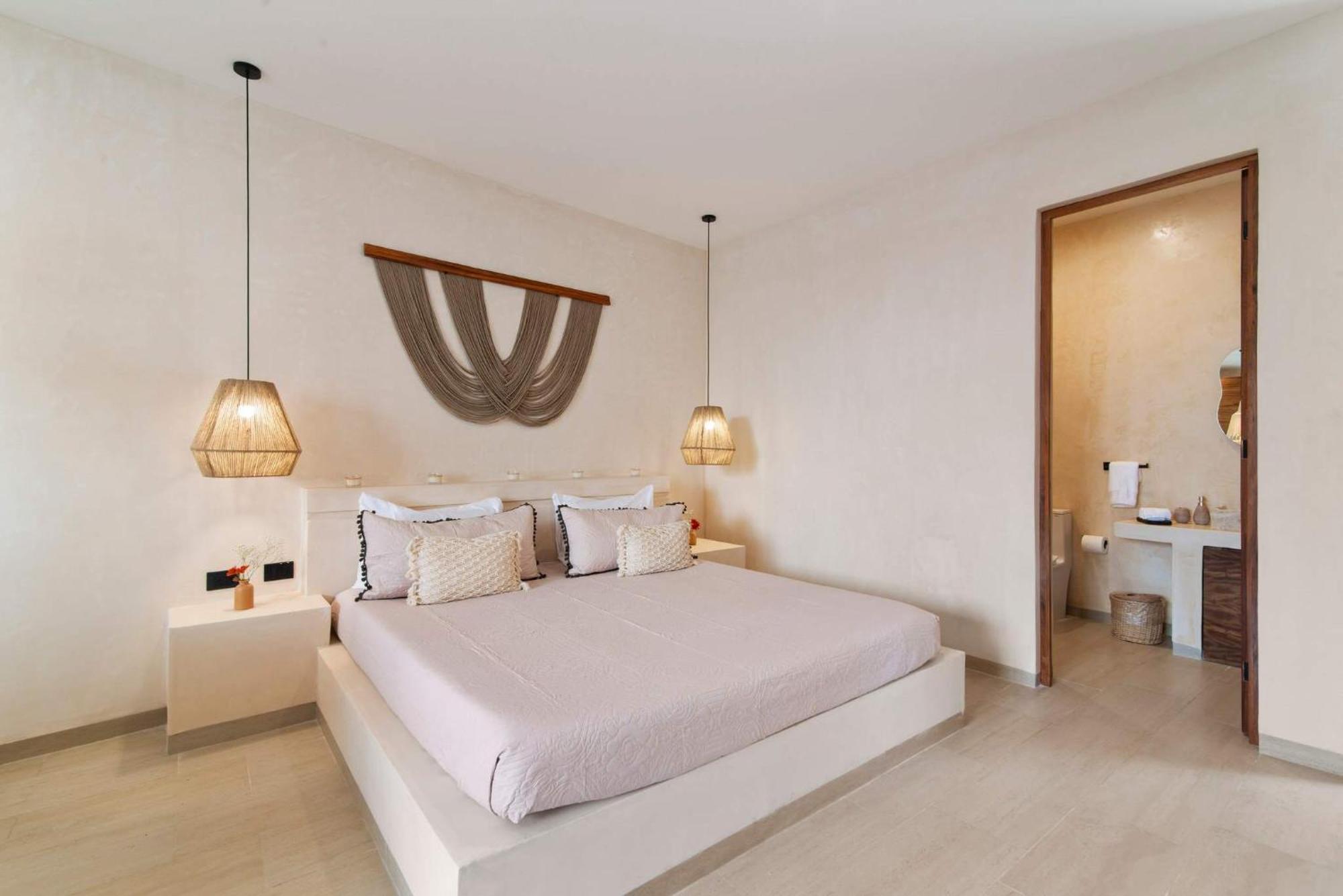 Boho With Swim-up Pool - La Veleta *