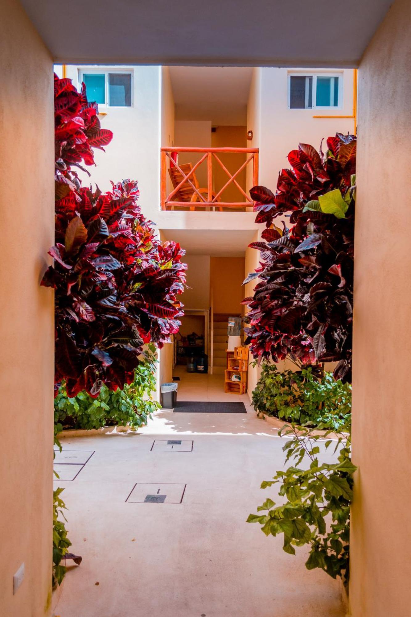 Aparthotel Nah 4*