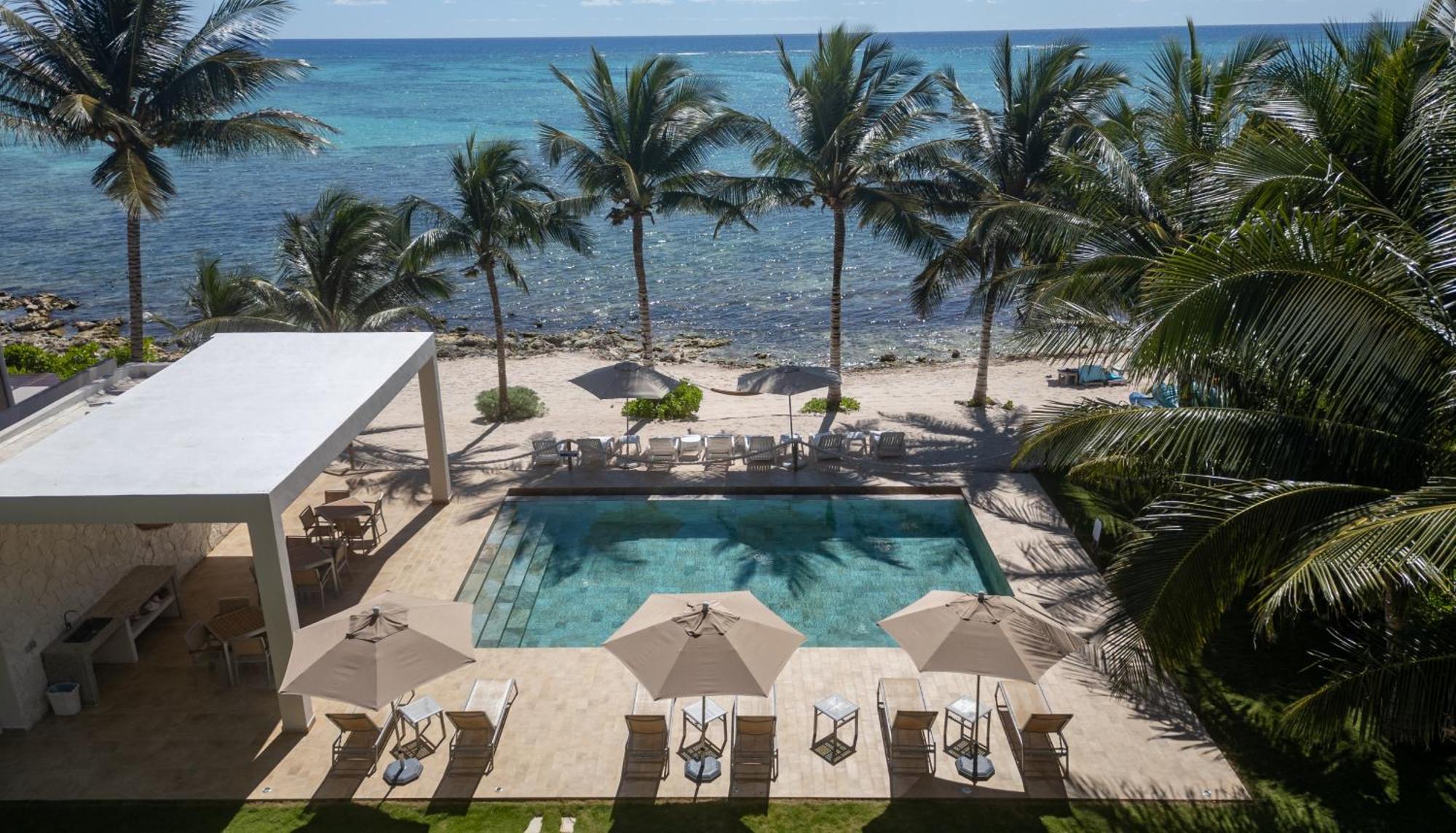 Eeb Ti Kaan - Luxury Oceanfront Residences Aparthotel