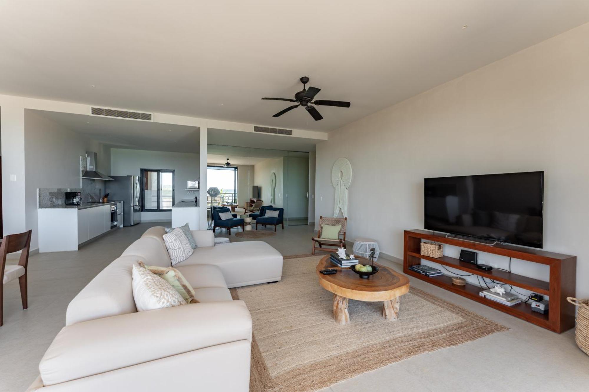 Eeb Ti Kaan - Luxury Oceanfront Residences Aparthotel 4*