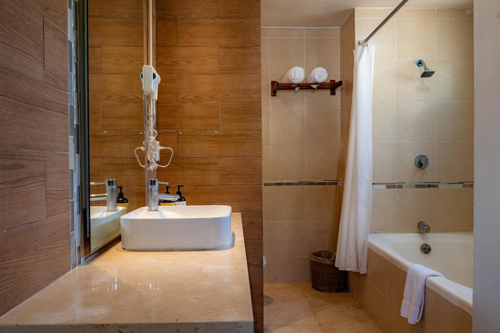 Mia Beachfront - Ocean View And Club 4* Tulum