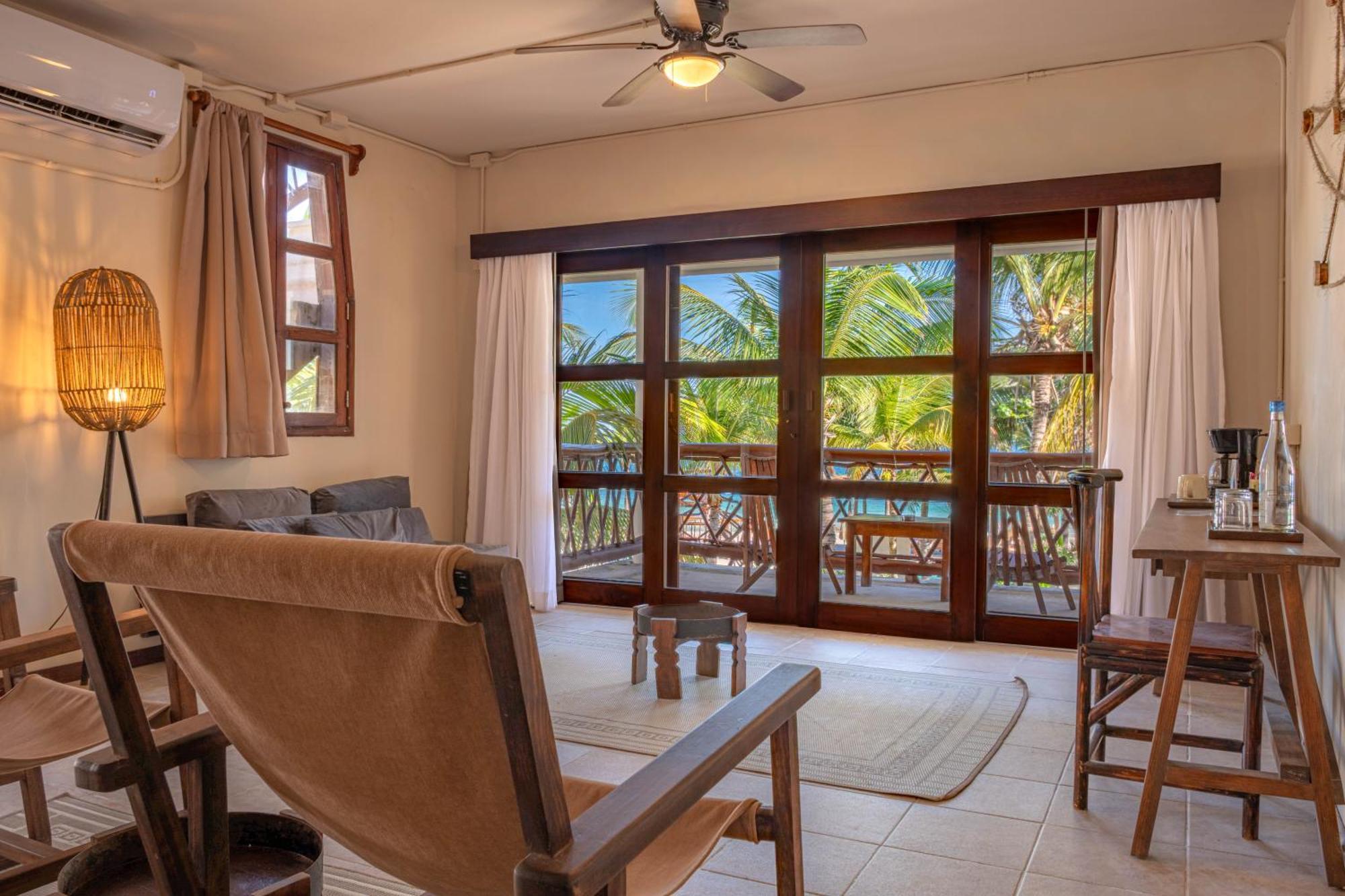 Hotel Mia Beachfront - Ocean View And Club Tulum