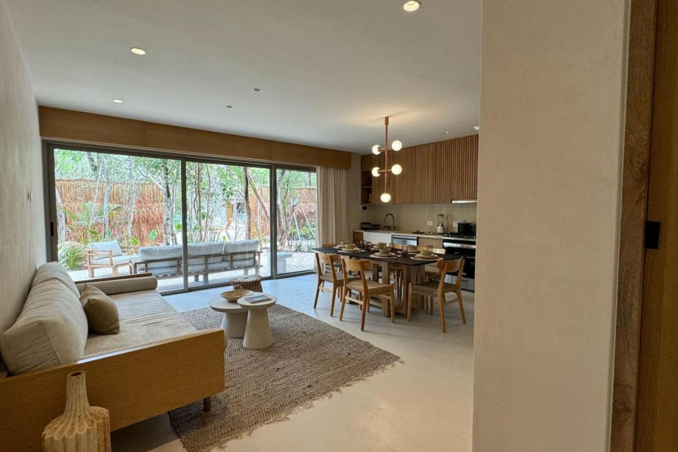 Luxury 3 Bedroom With Private Pool Aflora
