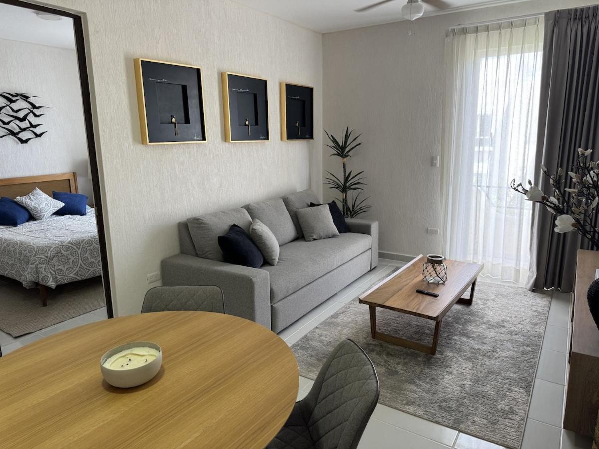 Comfortable 2br Pool & Gym Apartment *