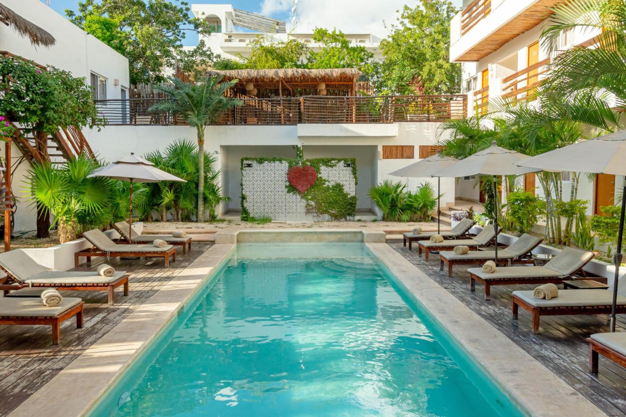 Collection O Kaab Boutique Tulum Centro, Pool And Parking