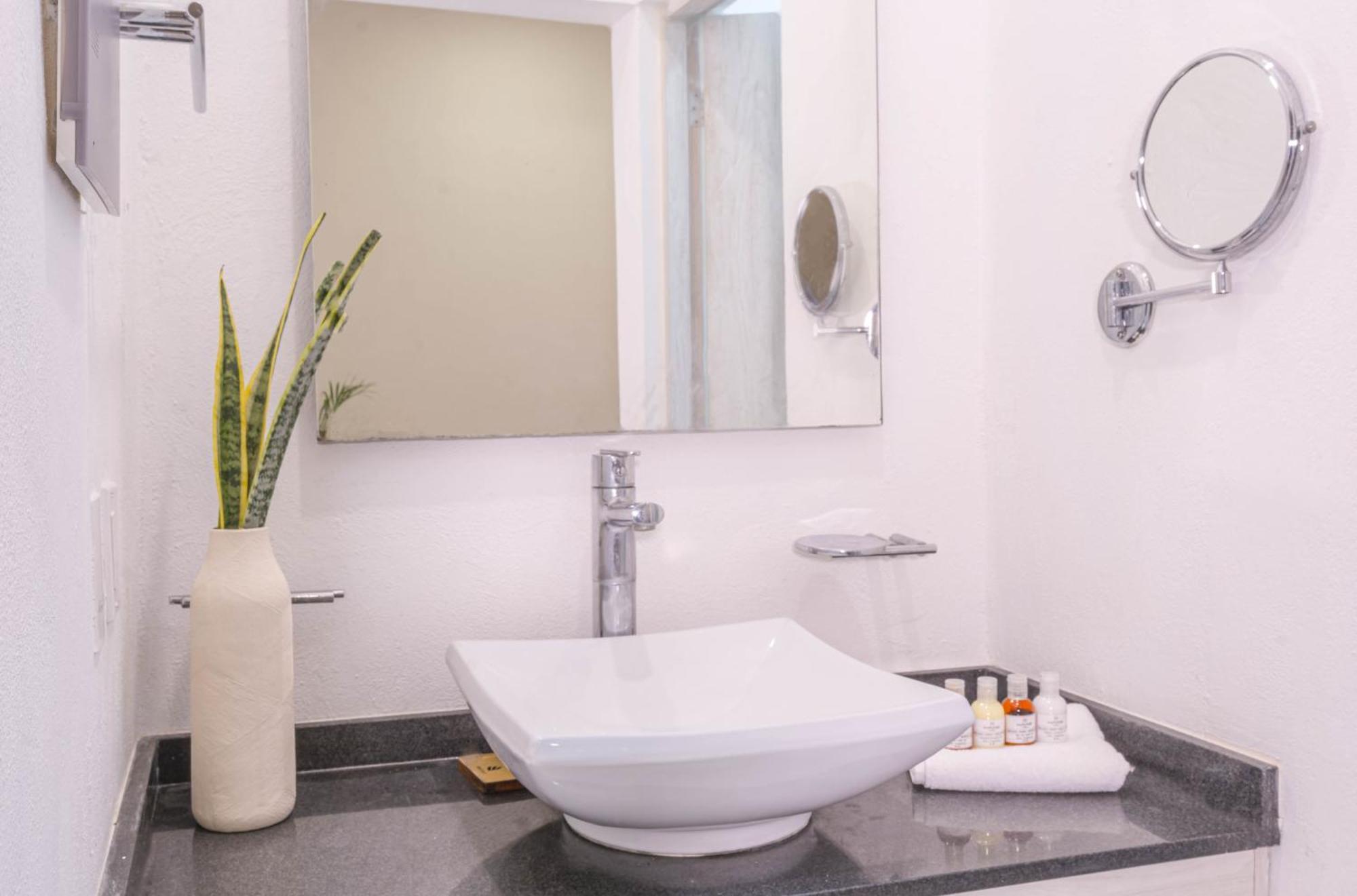 Hotel Collection O Kaab Boutique Tulum Centro, Pool And Parking 4*