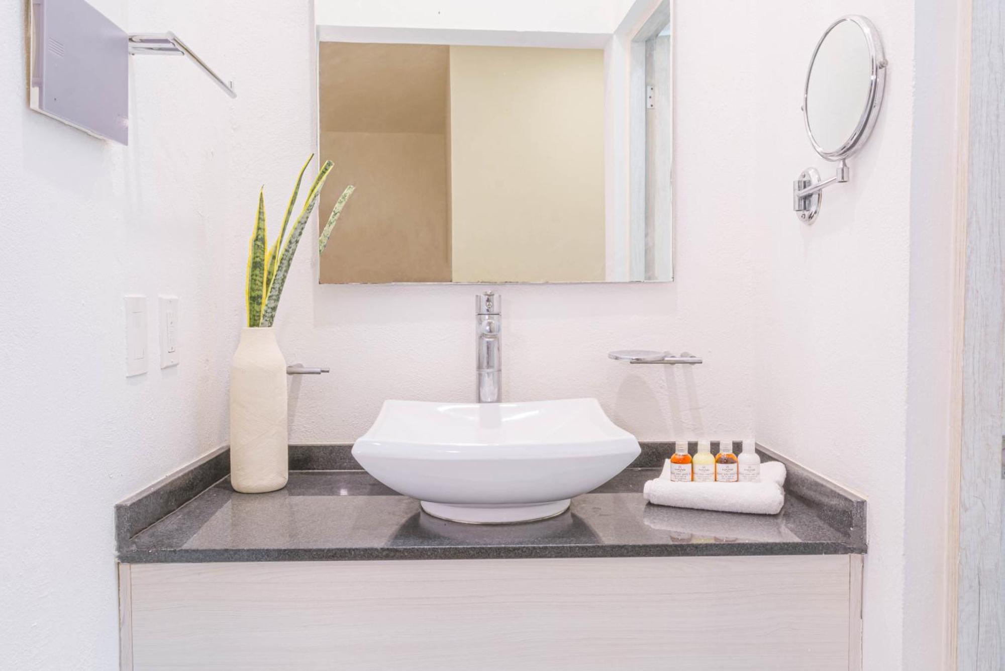 Collection O Kaab Boutique Tulum Centro, Pool And Parking Hotel Tulum
