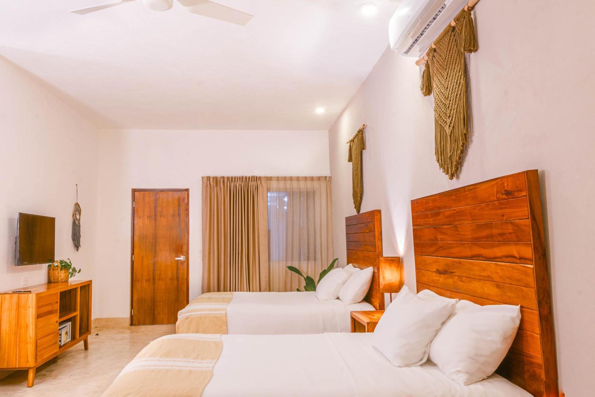 Collection O Kaab Boutique Tulum Centro, Pool And Parking Hotel