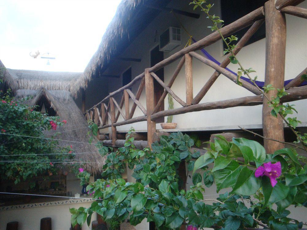 Lo Nuestro Petit Hotel