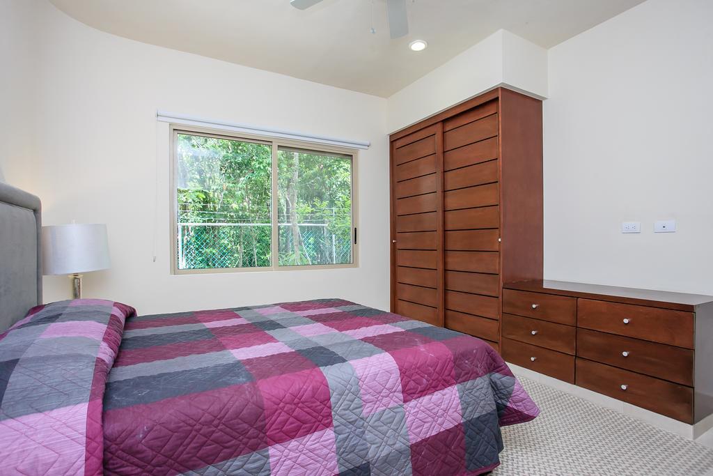 Apartment Perfectly Situated Between The Beach & Town By Stella