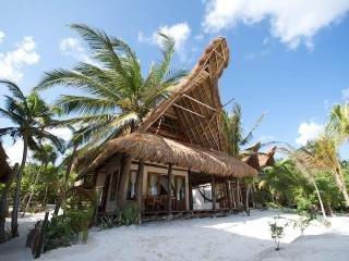 Ahau - Beachfront (adults Only)