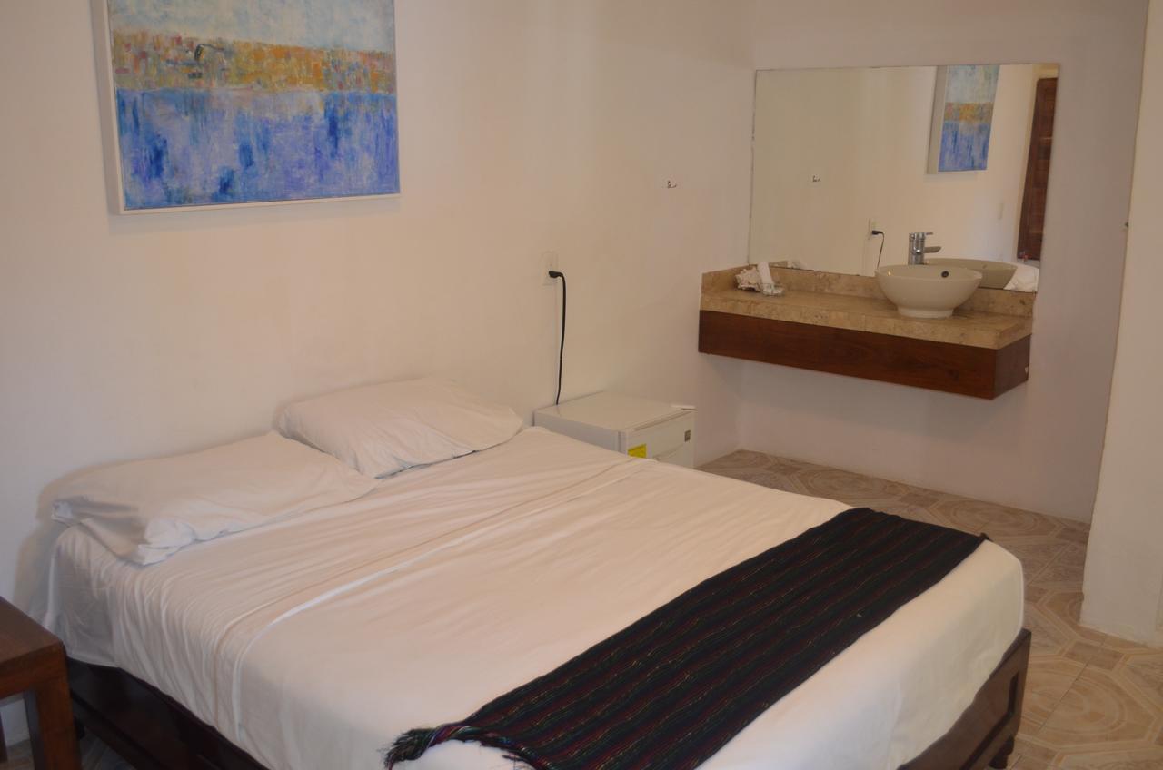 Hotel Gota De Sal 2*