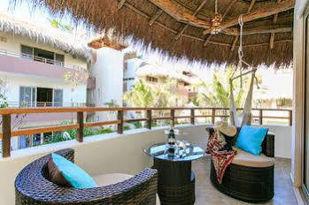 Condos Perfectly Situated Between The Beach & Tulum Town By Stella Rentals 3*