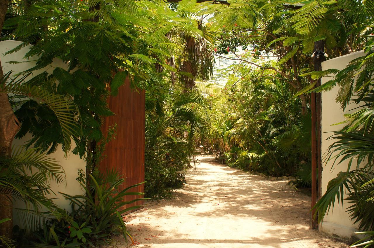 Cabanas La Luna Hotel 3*