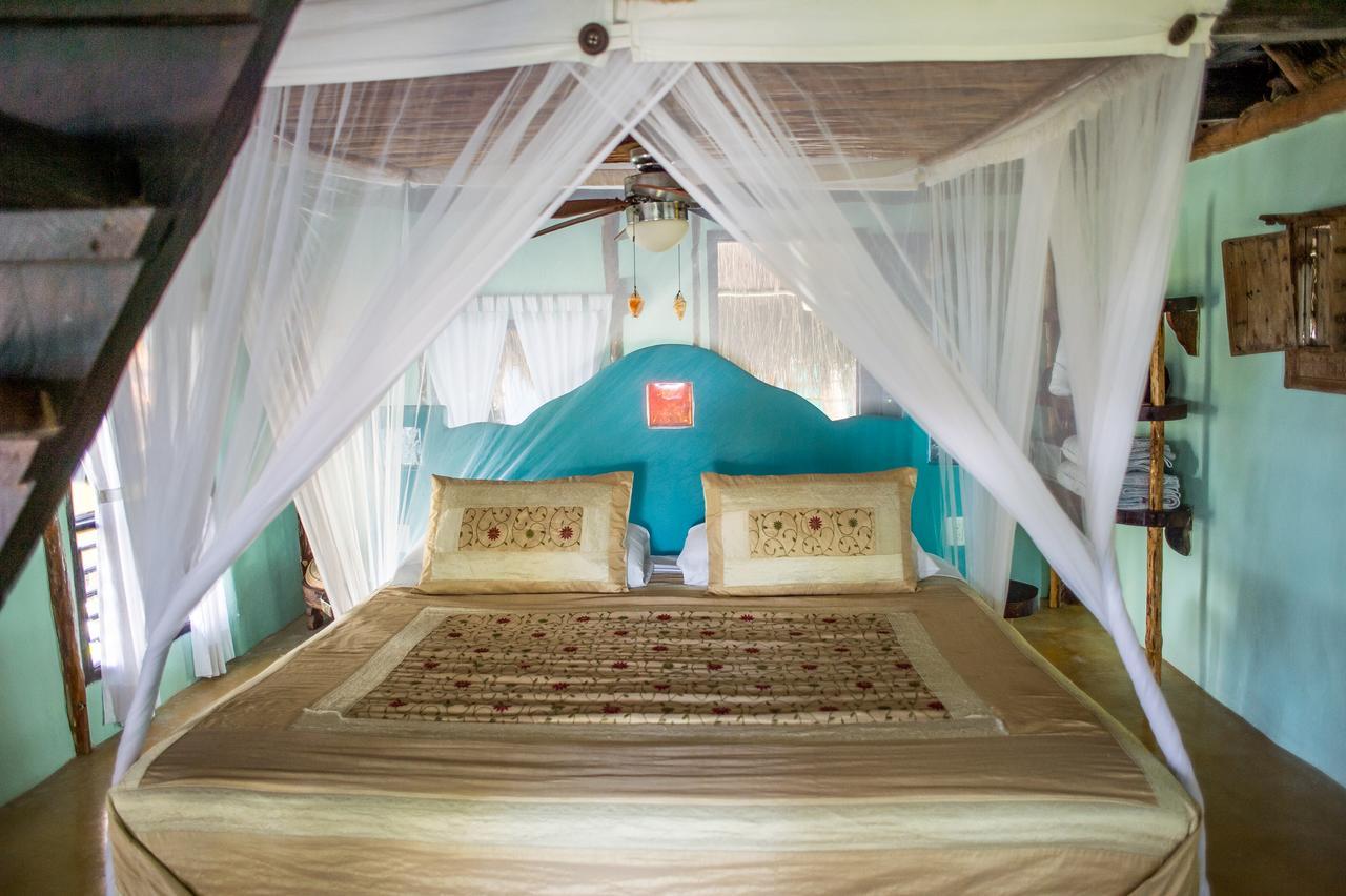 Cabanas La Luna Hotel