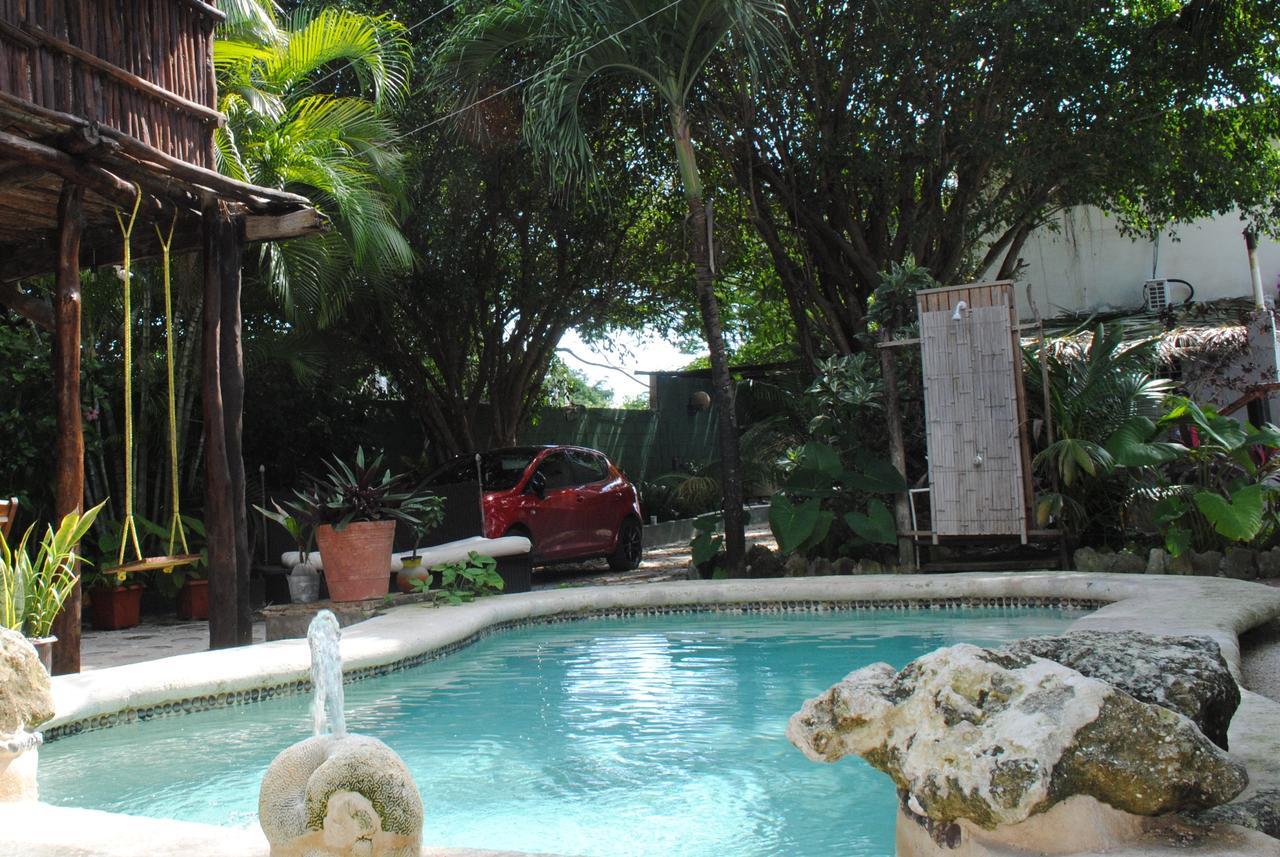 Hostel Lobo Inn Tulum *