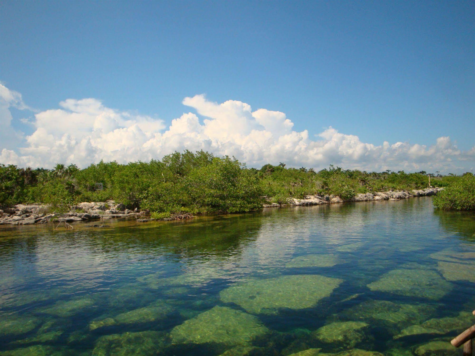 Lo Nuestro Petit Hotel 3*