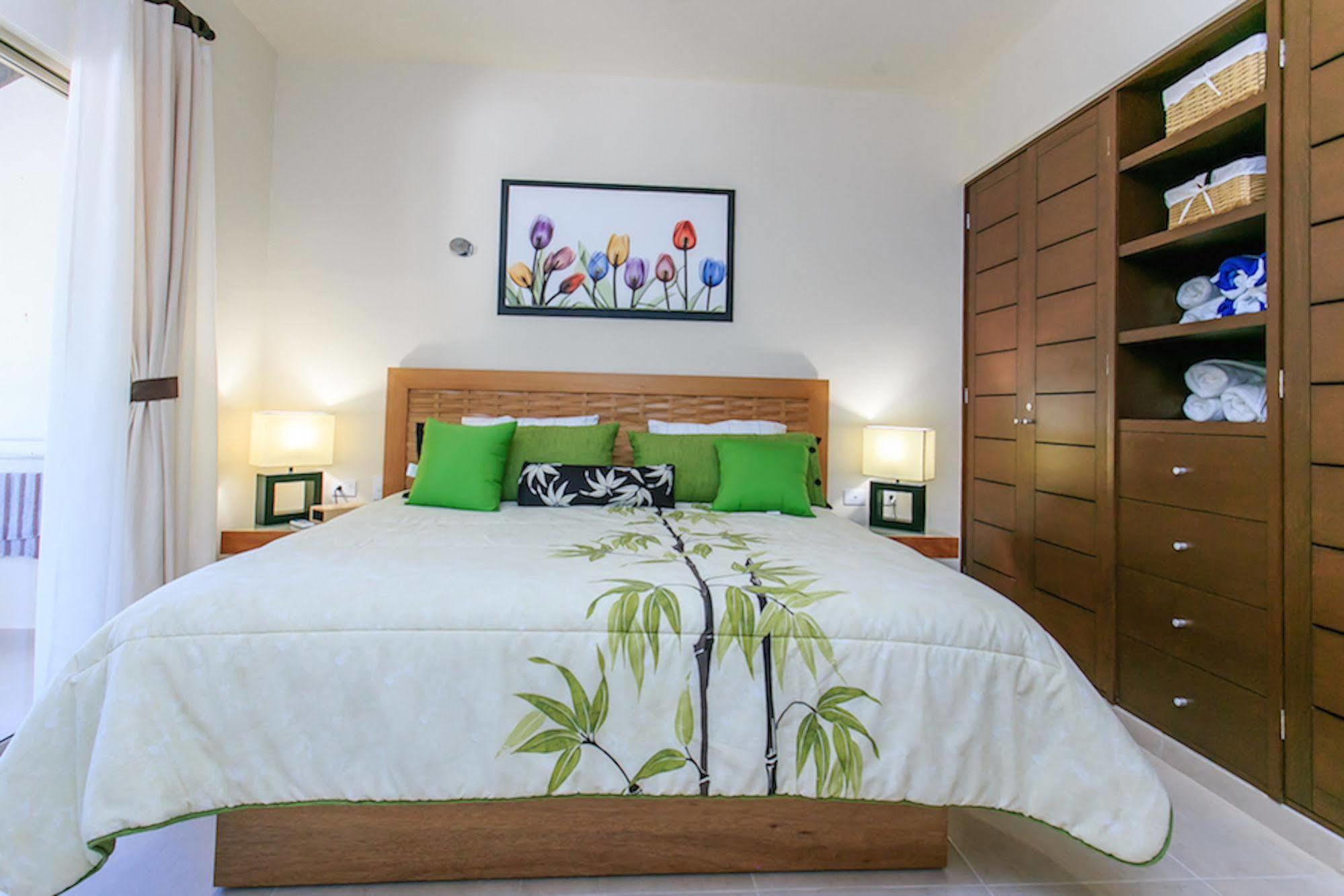 Condos Perfectly Situated Between The Beach & Tulum Town By Stella Rentals