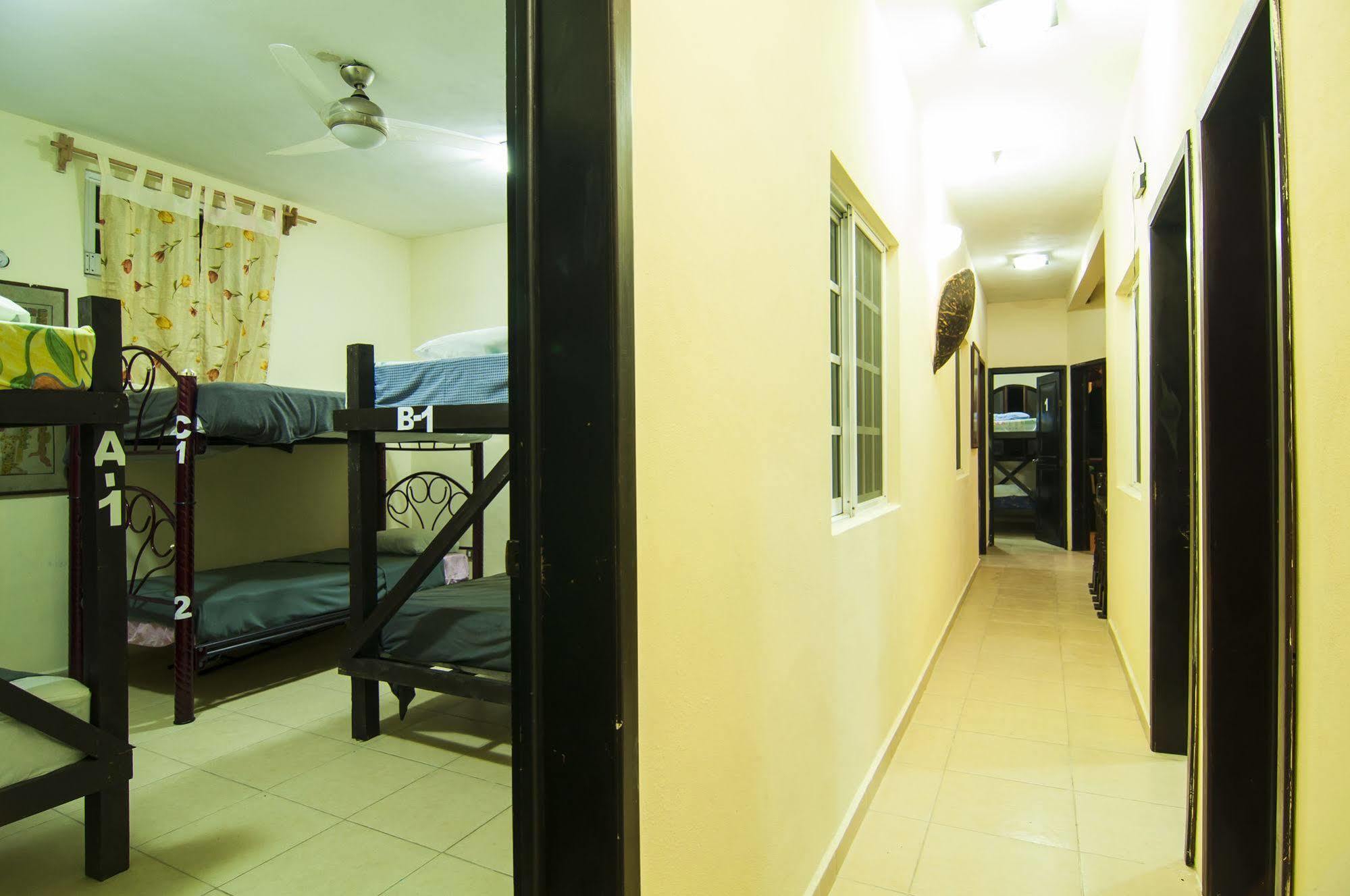 Charlys Hostel Tulum