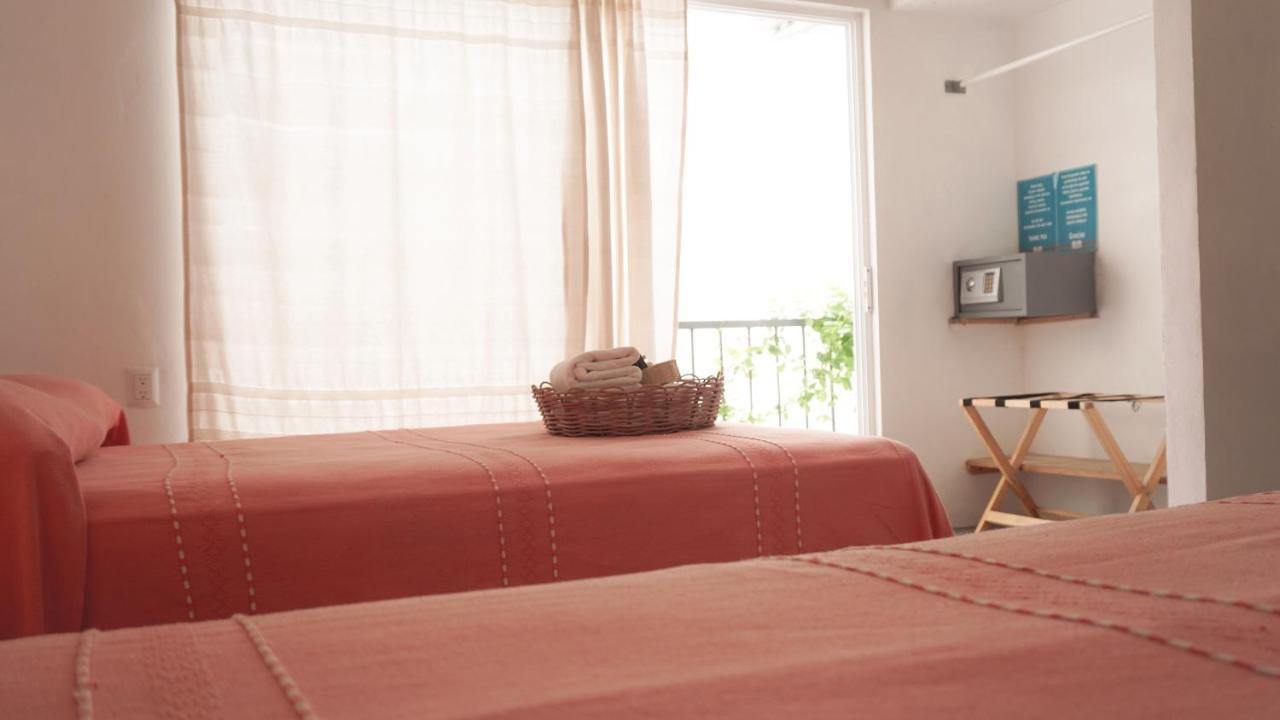 Hotel Amorcito Corazon & *