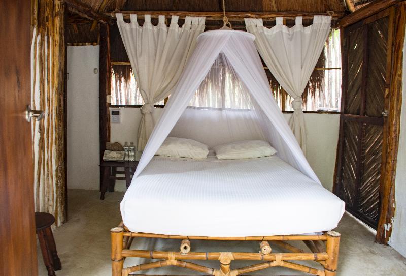 Maya Y Cenote Hotel 2*