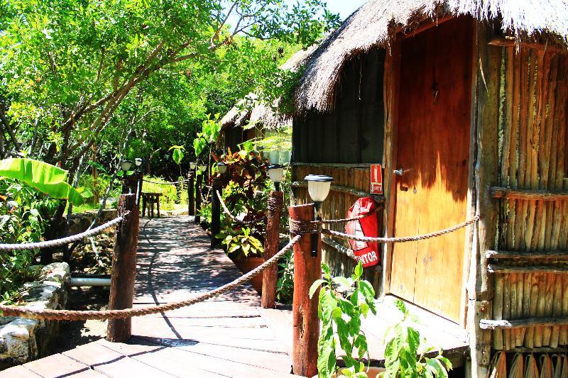 Hotel Maya Y Cenote 2*