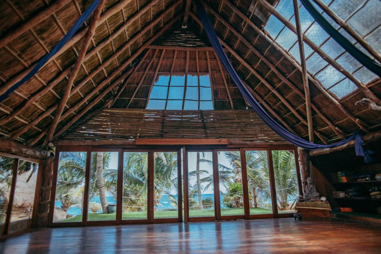 Ahau - Beachfront (adults Only) 4*