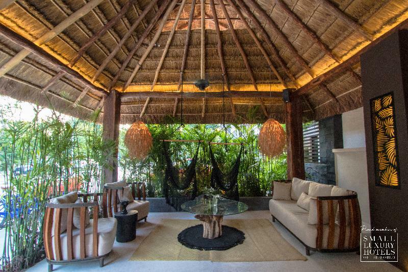 Kasa Parota Hotel 3*
