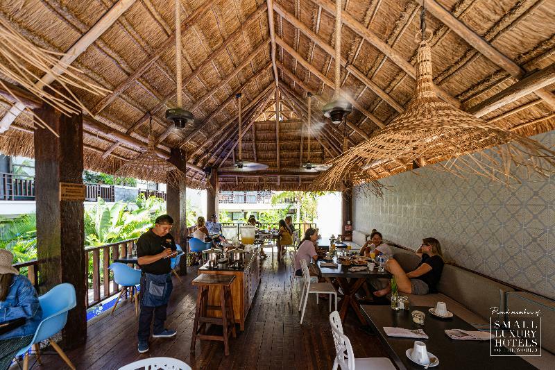 Kasa Parota Hotel