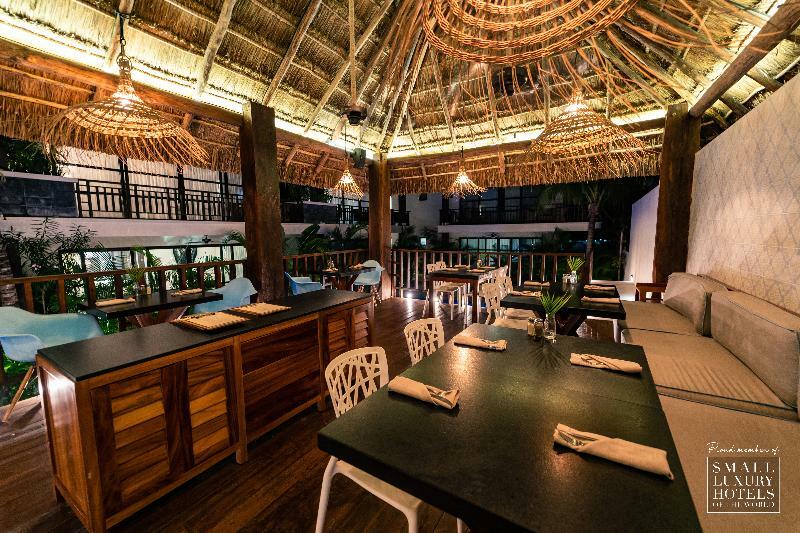 Hotel Kasa Parota 3*