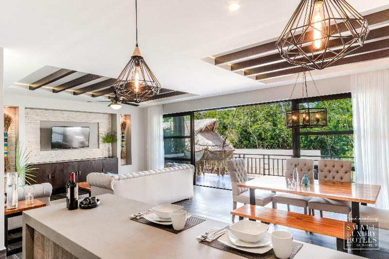 Kasa Parota 3* Tulum