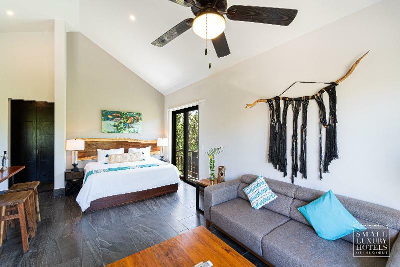 Kasa Parota Hotel 3*