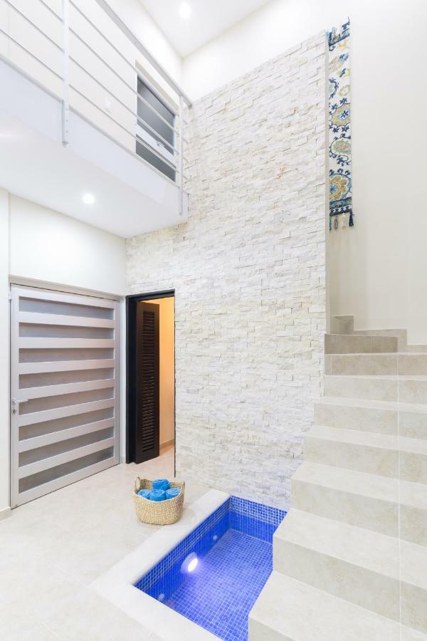 Private Modern Villa-pool Beds-ac-internet-parking-grill Holiday home Tulum