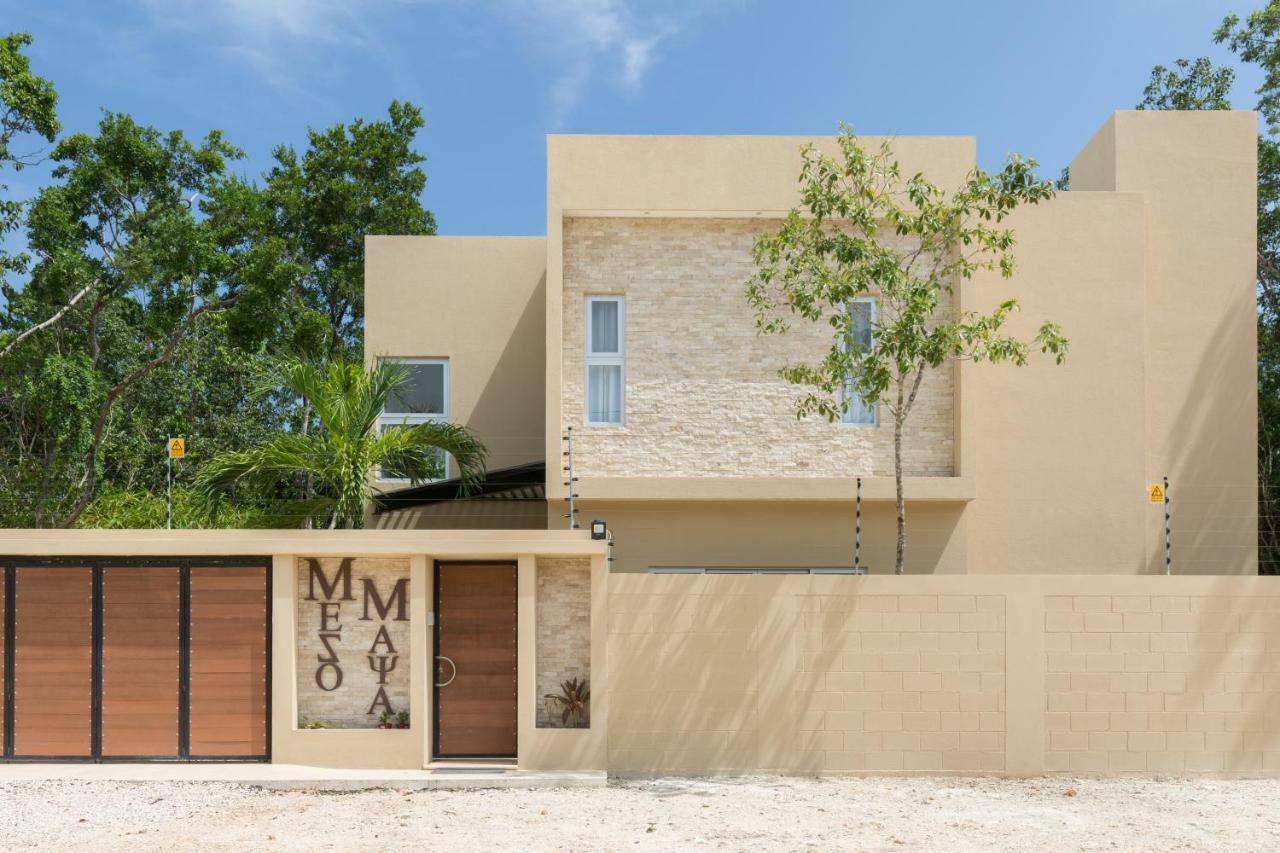 Private Modern Villa-pool Beds-ac-internet-parking-grill Holiday home *