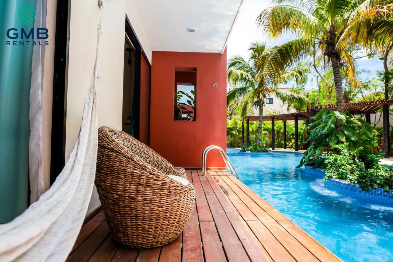 Swim Up- 2 Bdr & 2 Bike In Apartment *