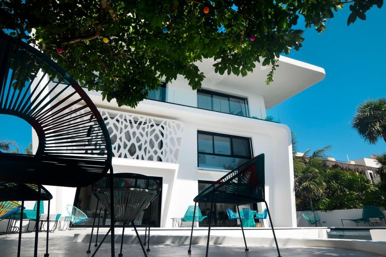 Villa La Maison Manati, Beachfront, Infinity Pool, Cooking Service Included Tulum