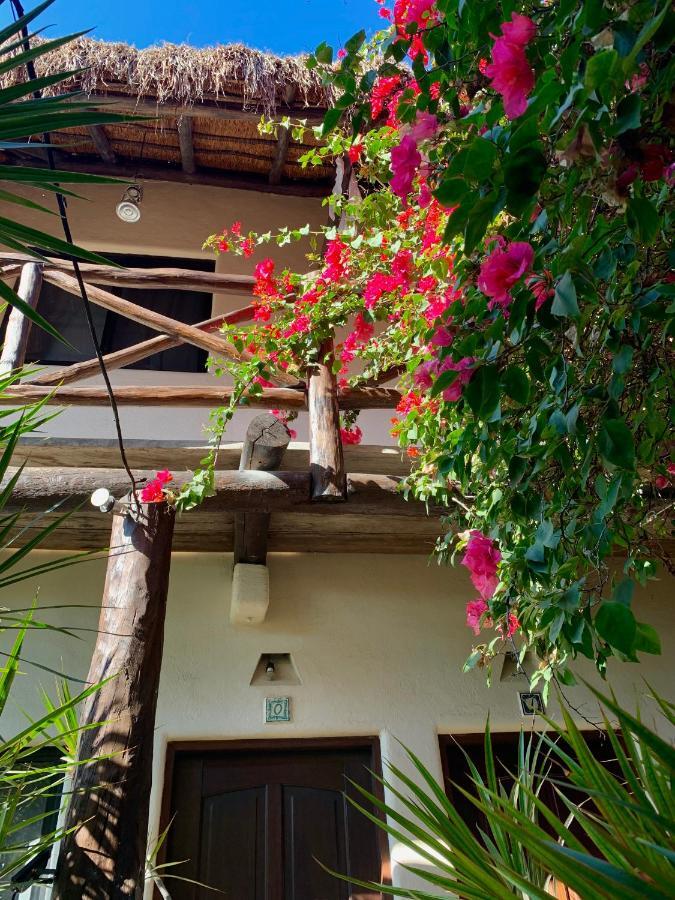 Lo Nuestro Petit Hotel 3*