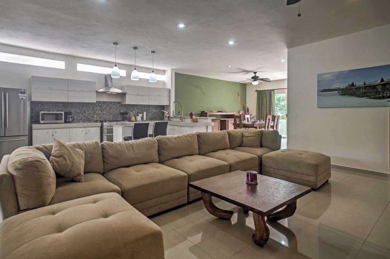 Villa Casa Esmeralda W/ Pool Access & Furnished Patio!