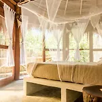 Mamasan Treehouses & 4* Tulum