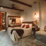 Mamazul Hotel