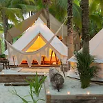 Hotel Cinco *