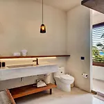 Privada Soliman Bay Pets Welcome! *