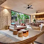 Privada Soliman Bay Pets Welcome! *